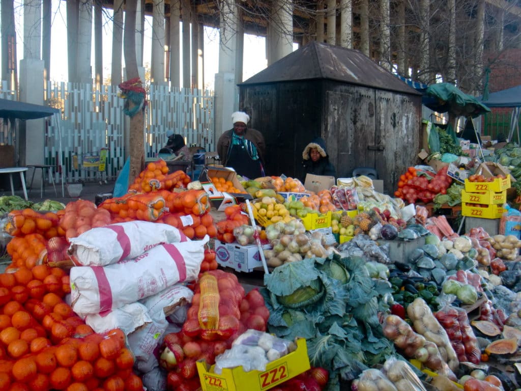 Le meilleur itinéraire pour visiter l’Afrique du Sud en un mois : un marché à Soweto à Johannesburg