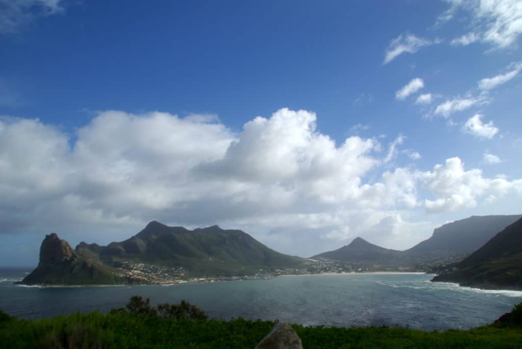 Visite entre Hout Bay et Noordhoek, de la route de Chapman’s Peak élu plus belle route du monde, lors de notre excursion au Cap de Bonne Espérance à la pointe de l’Afrique du Sud
 
