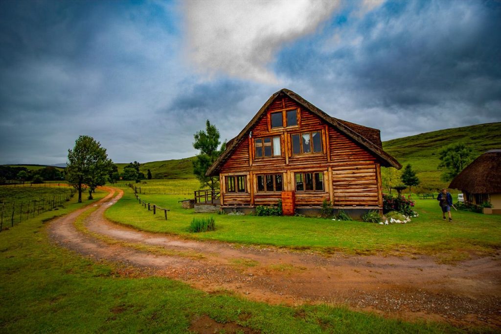 Khotso Lodge & Horse Trails : l’hôtel avec le meilleur rapport qualité prix pour dormir à Underberg près de Sani Pass dans les Drakensberg en Afrique du Sud