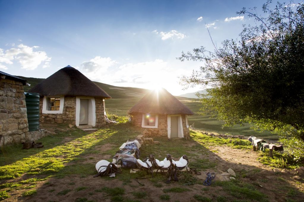 Khotso Lodge & Horse Trails : l’hôtel avec le meilleur rapport qualité prix pour dormir à Underberg près de Sani Pass dans les Drakensberg en Afrique du Sud