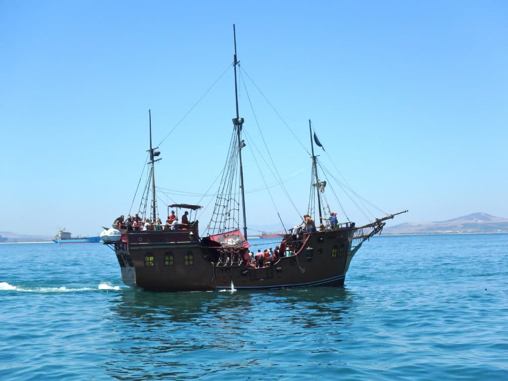 Les croisières dans la baie font parties des meilleures activités à faire à Cape Town en Afrique du Sud