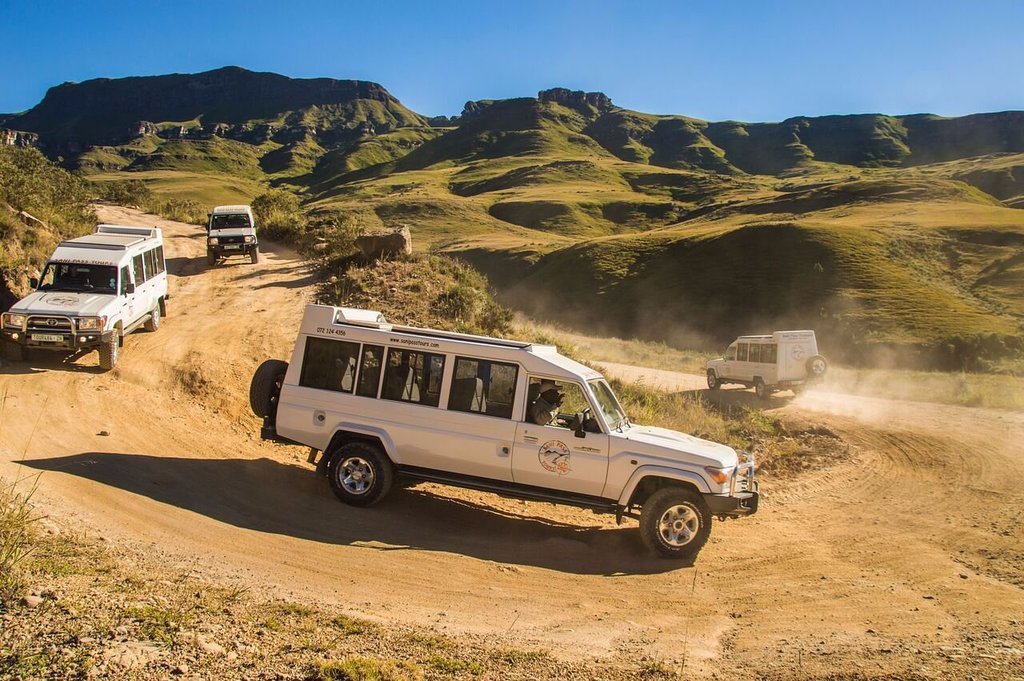 Départ en 4x4 vers le col de Sani pass depuis Underberg dans les Drakensberg en Afrique du Sud