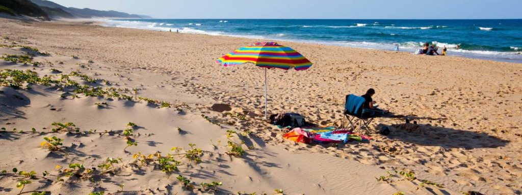 La plage de Cape Vidal au iSimangaliso Wetland Park fait partie des meilleures activités de St Lucia en Afrique du Sud